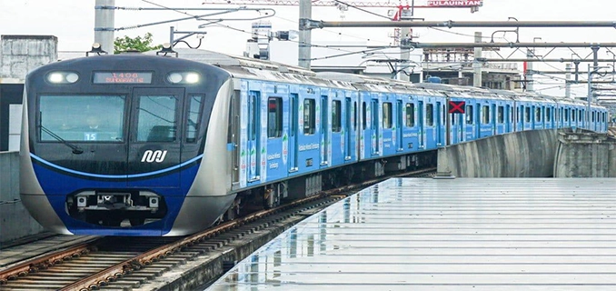 Gangguan MRT Jakarta: Penumpang Dievakuasi dari Kereta