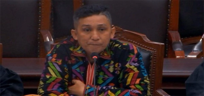 MK Koreksi Gugatan Firdaus Oiwobo Bicara Kultus Orang Suci