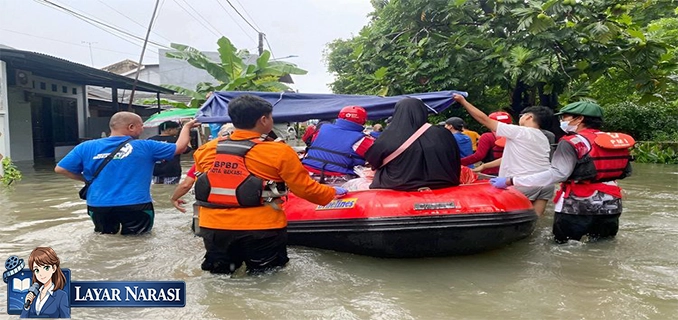 Banjir Harapan Baru 2 Bekasi BPBD Turun Pakai Perahu